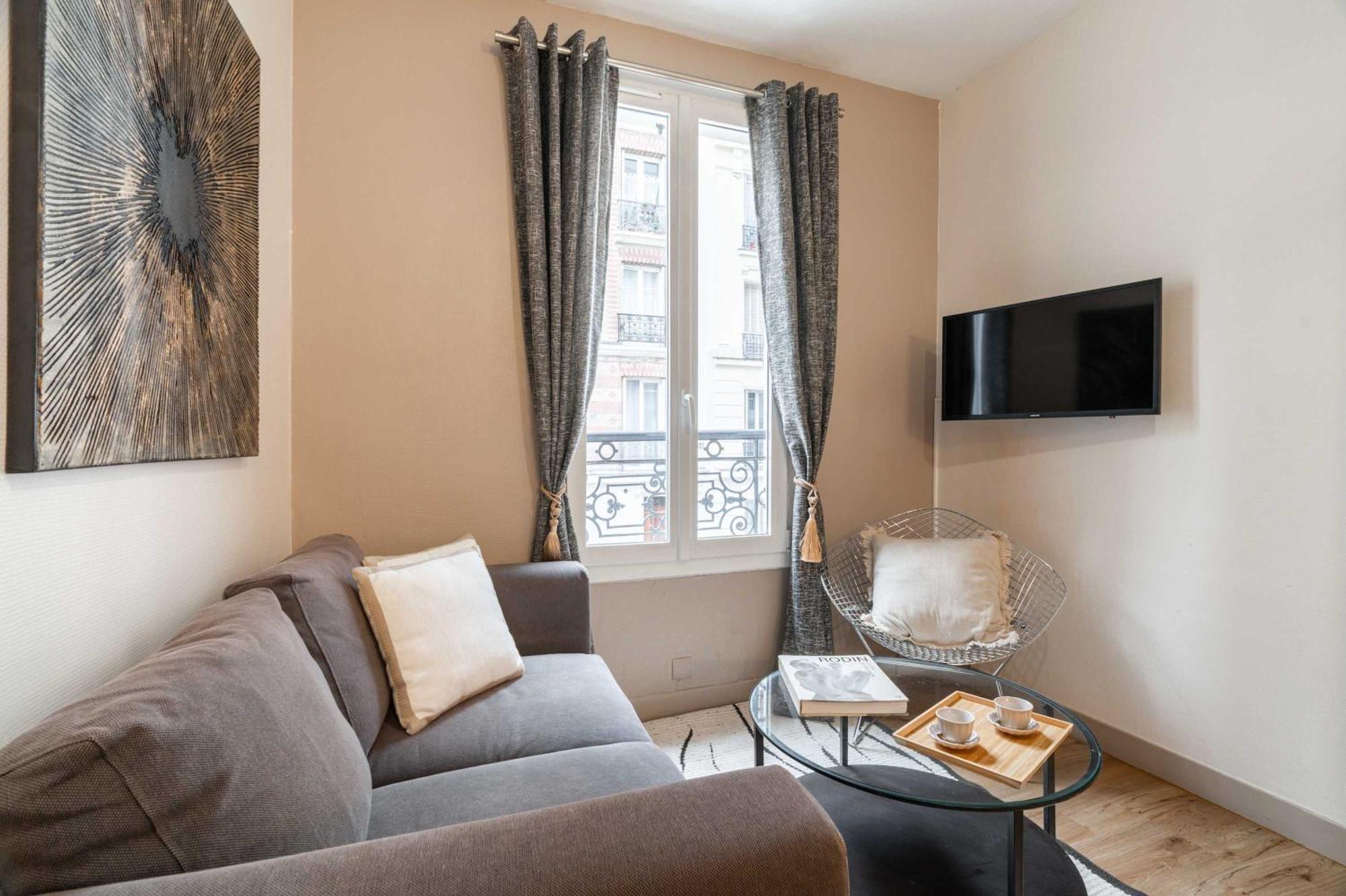 Family Apartment In Paris Exterior photo